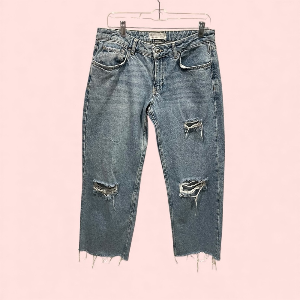 Cute vintage look Y2K low rise distressed wide leg jeans boyfriend ankle
